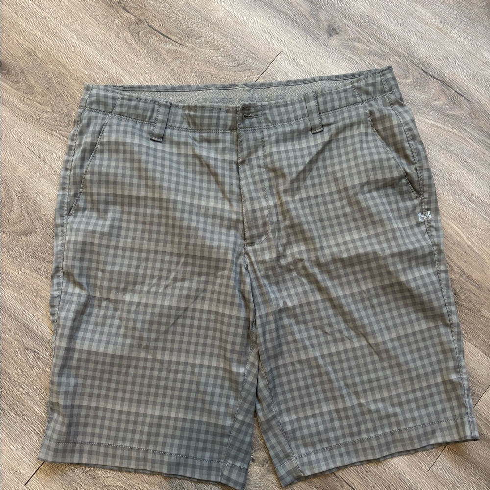 Closet cleanout! Bundle for extra savings Under Armour Men's Gray Plaid Shorts